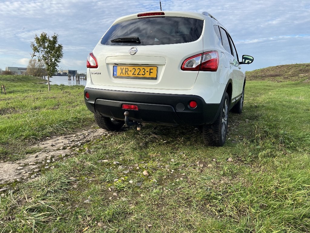 Foto 6 van Nissan Qashqai 1.6 2WD 2012 Wit
