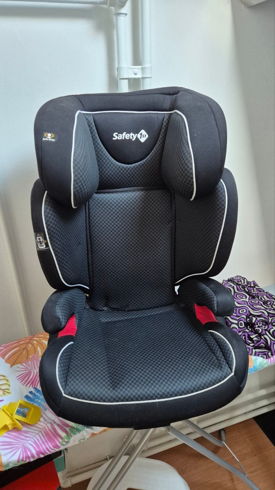 Safety 1st Autostoel - Groep 2-3 (15-36 kg), Kinderen en Baby's, Autostoeltjes, 15 t/m 36 kg, Verstelbare rugleuning, Zo goed als nieuw