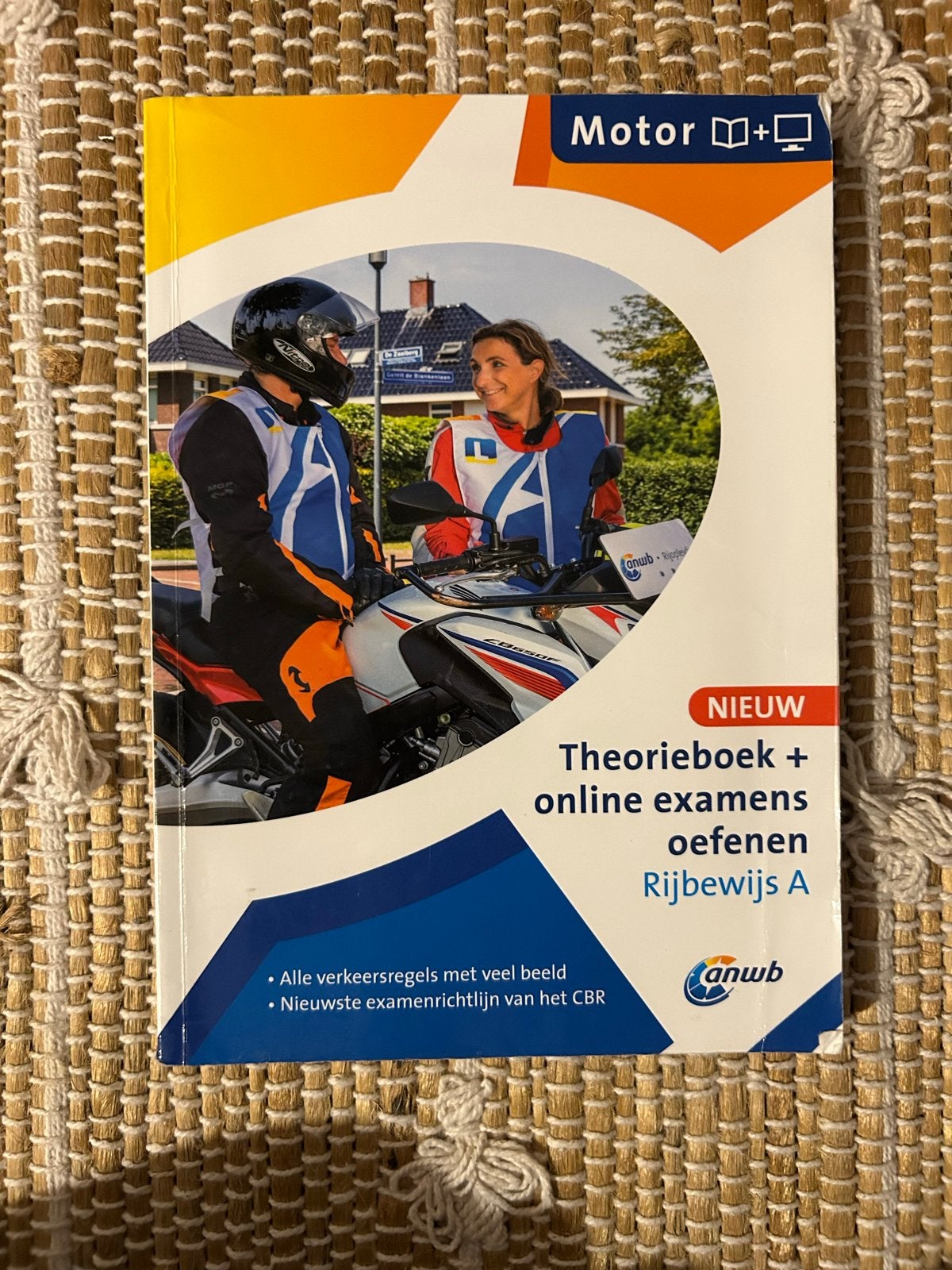 ANWB Theorieboek Rijbewijs A + online examens, Boeken, Studieboeken en Cursussen, Ophalen of Verzenden, Nieuw, Overige niveaus