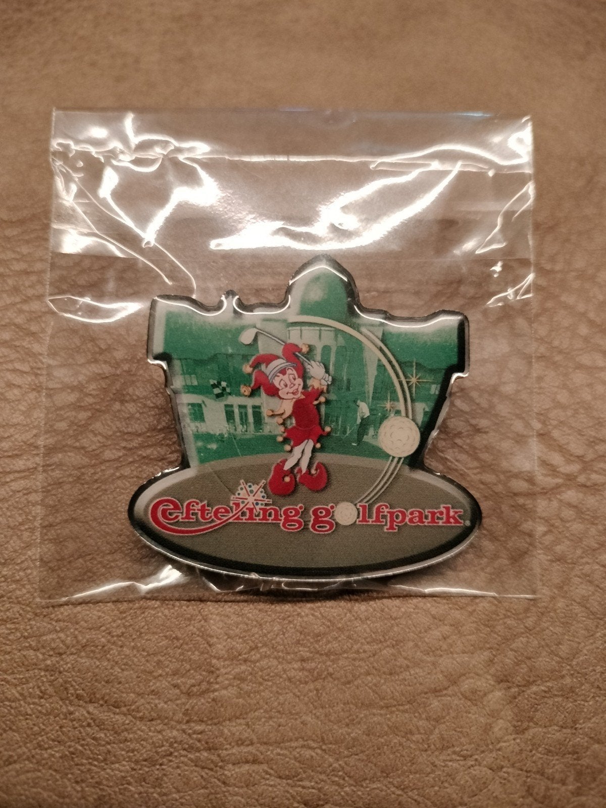 Efteling pin: Efteling Golfpark, Verzamelen, Efteling, Verzenden, Nieuw, Button of Speldje