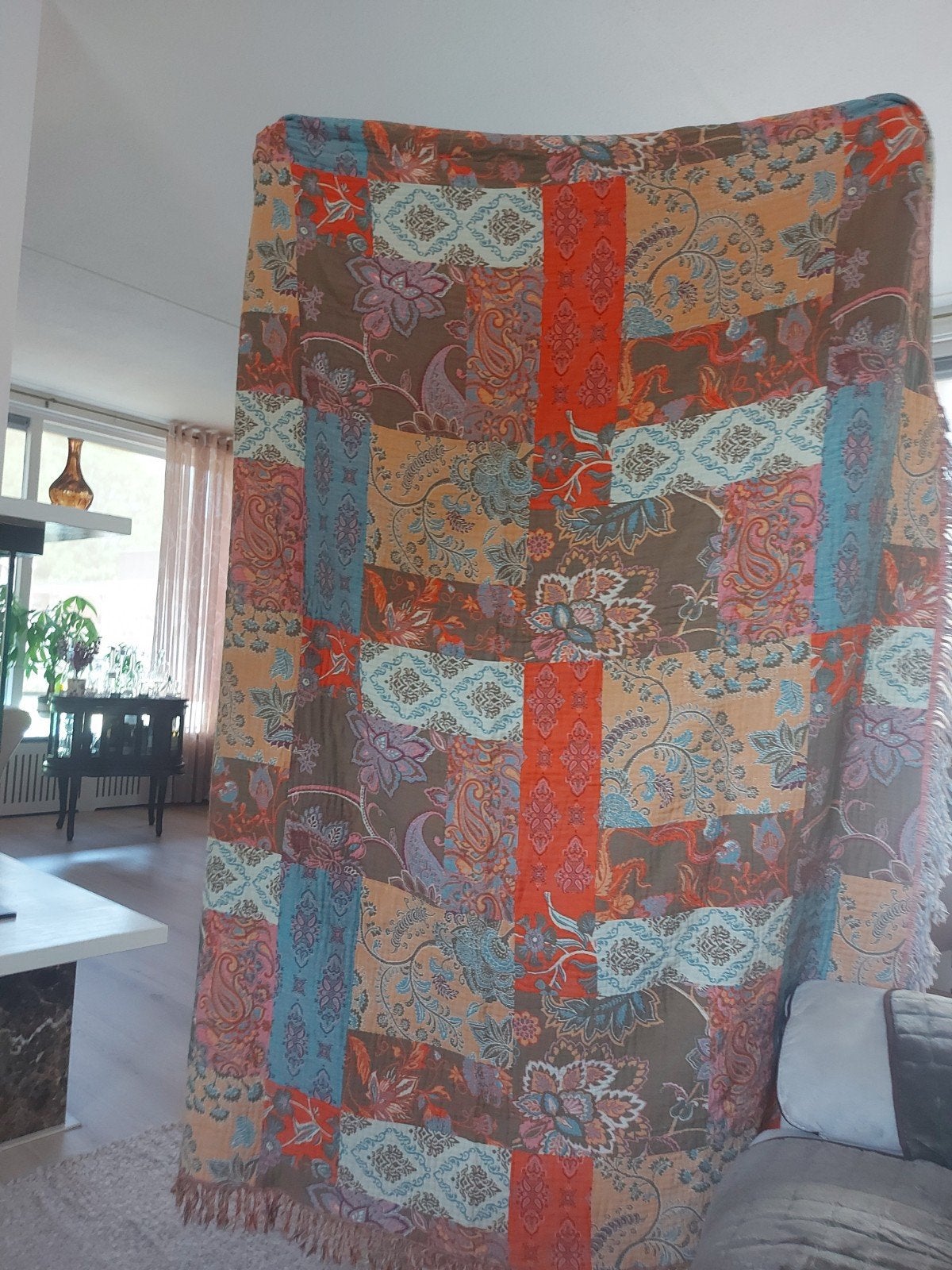 Decoratieve plaid met patchwork patroon en franjes, Ophalen, 100 tot 150 cm, Zo goed als nieuw, 150 tot 200 cm