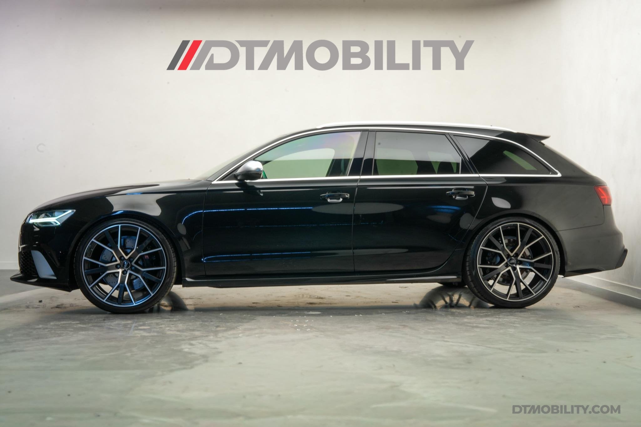 Audi RS6 4.0TFSI Quattro Pro Line Plus | Panoramadak | Lucht, Auto's, Audi, Automaat, 4 stoelen, Kunstmatig leder, Gebruikt