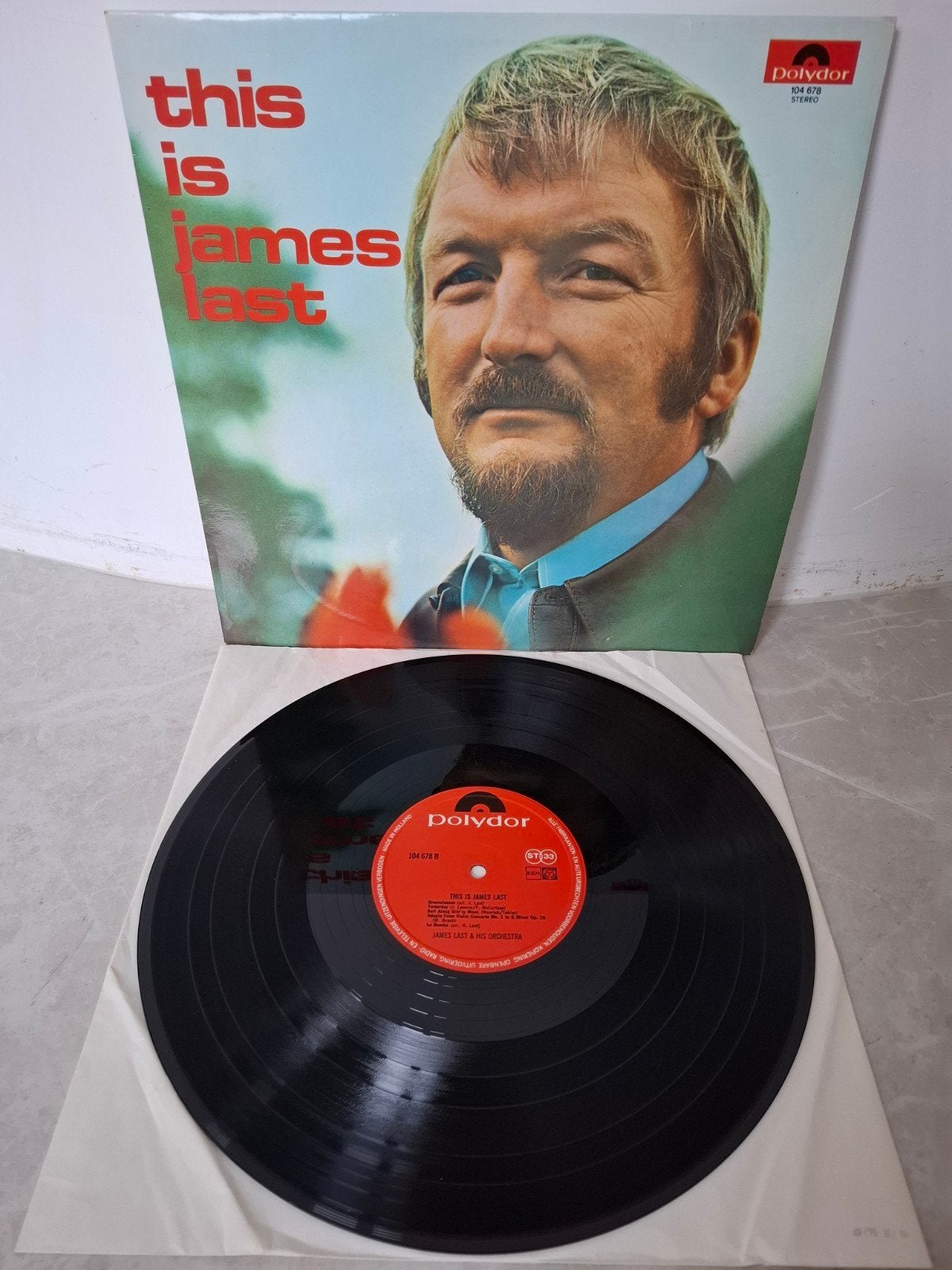 This is James Last & His Orchestra lp vinyl jazz, NL, 1966, Ophalen, Zo goed als nieuw, 12 inch, Klassiek