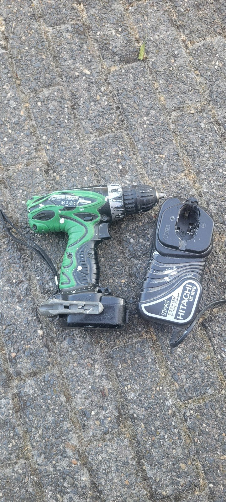 Hitachi DS12DVF3 12V Accuboormachine, Gebruikt, Variabele snelheid, Ophalen of Verzenden, Boor- en Schroefmachine