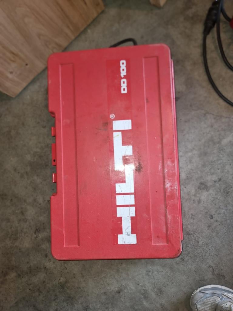 Hilti DD 100M Boor- en Schroefmachine met Koffer, Ophalen of Verzenden, Gebruikt, 600 watt of meer, Boor- en Schroefmachine