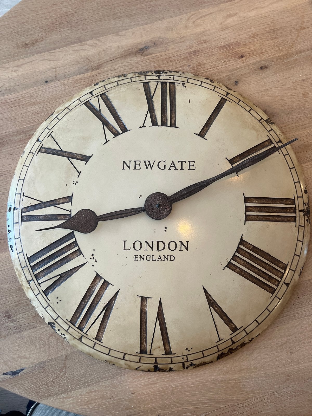 Newgate London Klok met Romeinse Cijfers, Ophalen