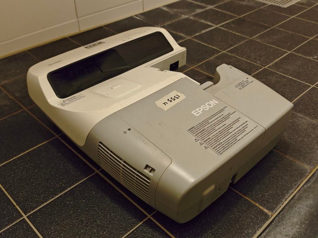 Epson EB-440W Beamer Projector H318B, Gebruikt, Epson, Ophalen of Verzenden, LCD