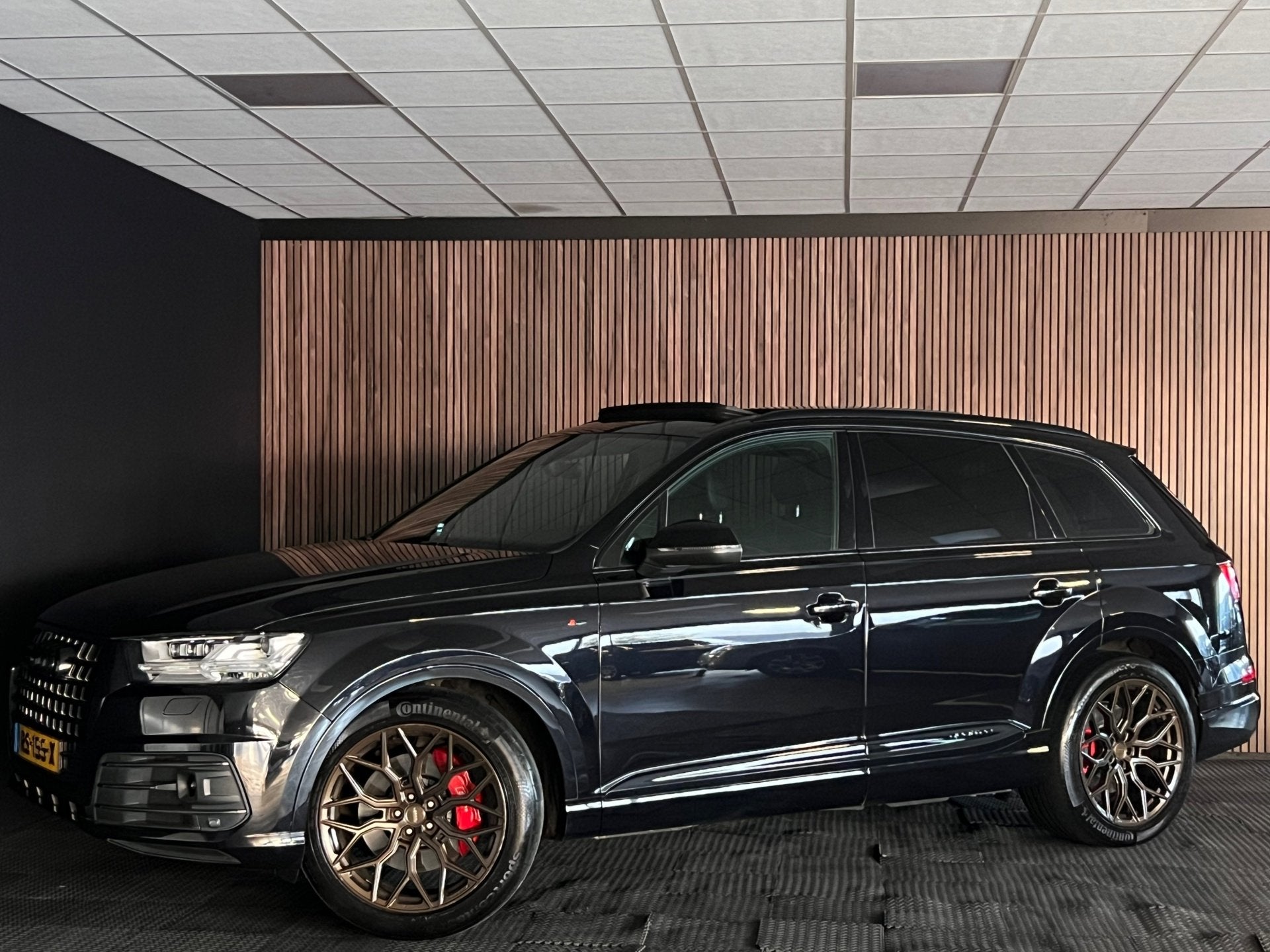 Audi Q7 3.0 TDI quattro Pro Line + 7 PERSOONS/21 INCH VOSSEN, Auto's, Audi, Automaat, Gebruikt, 241 €/maand, 7 stoelen