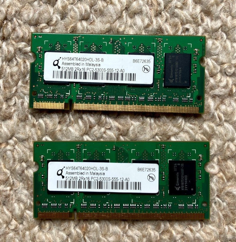 1GB DDR2 SO-DIMM laptop geheugen, 1 GB of minder, Ophalen of Verzenden, Zo goed als nieuw, DDR2