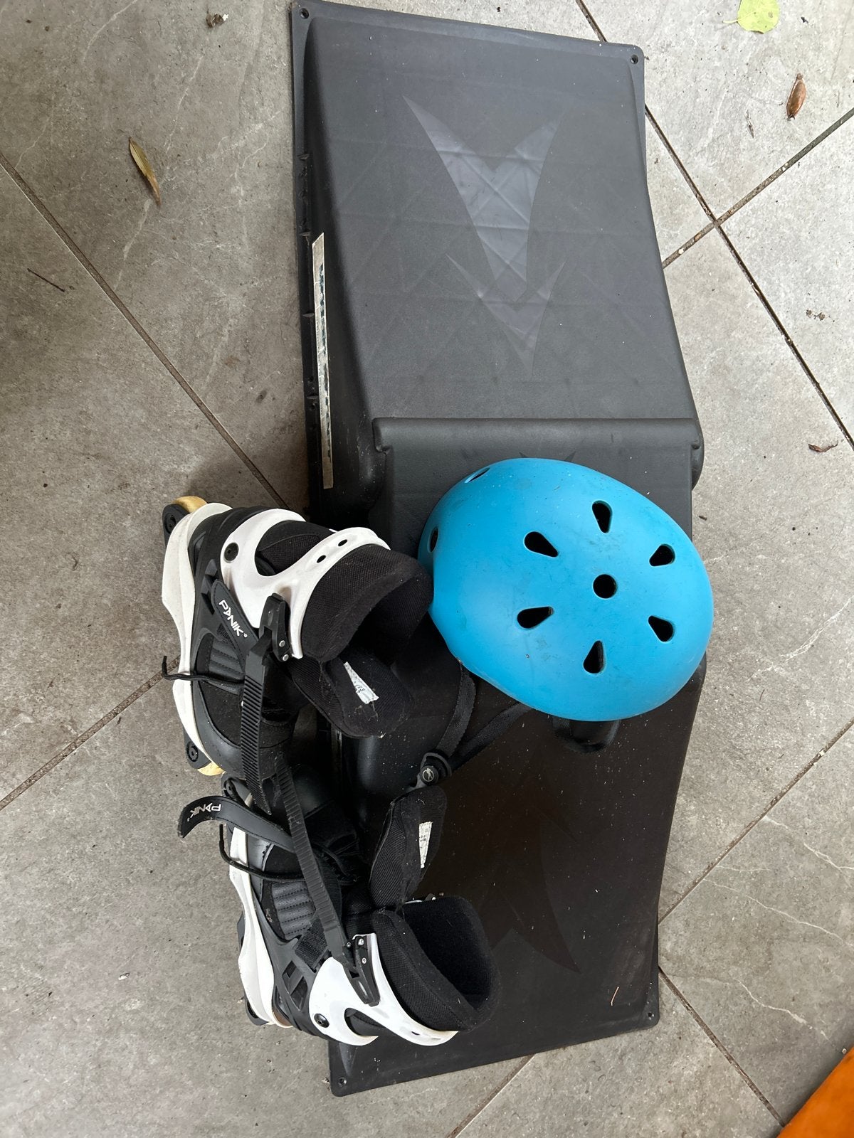 Panik Kids Inline Skates stunt met helm en springschans, Ophalen, Verstelbaar, Gebruikt, Kinderen