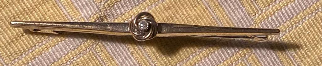 Broche MDB met glinster steentje, Ophalen of Verzenden, Zo goed als nieuw, Goud, Overige materialen