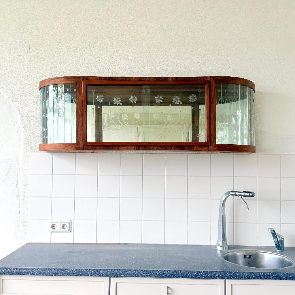 Art-deco stijl hangvitrine “Tulipe” met bloemgravure, Art-deco, Glas, Ophalen of Verzenden, Zo goed als nieuw