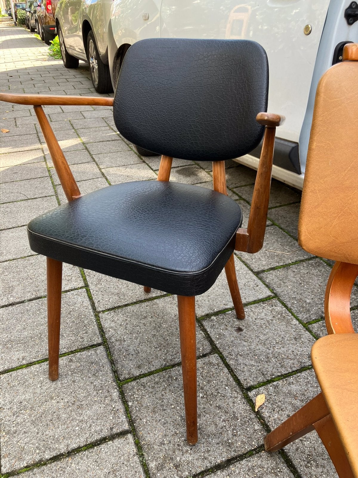 Retro stoel met armleuning. Jaren 60. Zwart skaileer., Ophalen of Verzenden, Zo goed als nieuw, Zwart, Eén