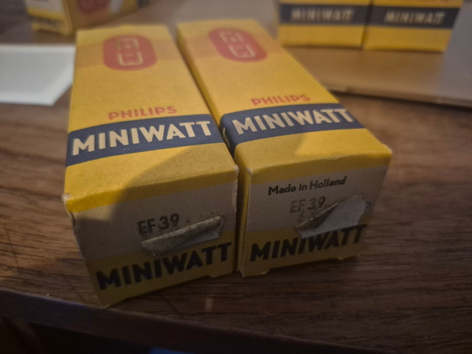 2x Philips Miniwatt EF39 NOS Ongeopende Buizen, Ophalen of Verzenden, Nieuw