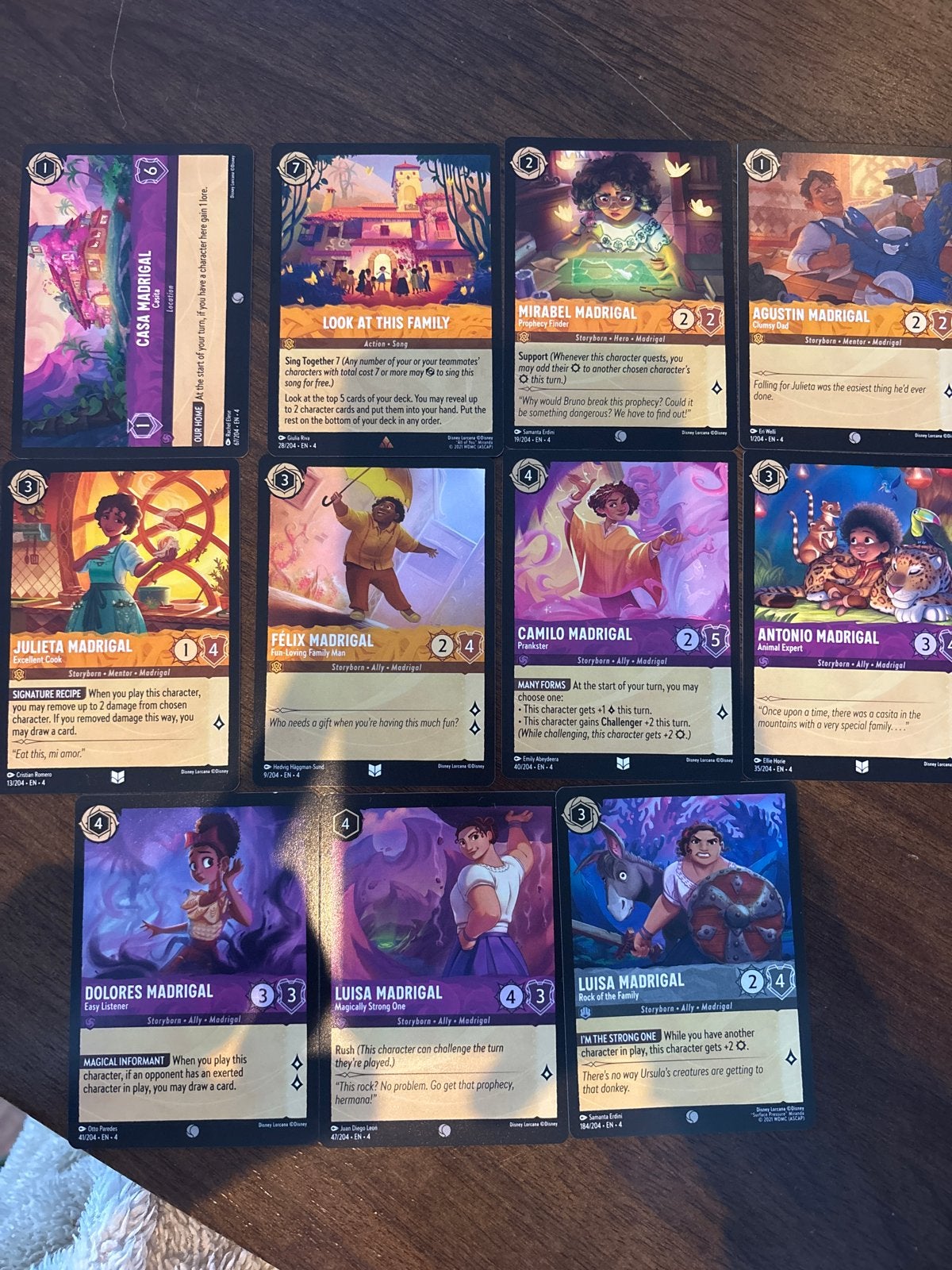 Disney Lorcana Encanto Madrigal Familie Kaarten Set, Ophalen of Verzenden, Overige figuren, Nieuw, Plaatje of Poster
