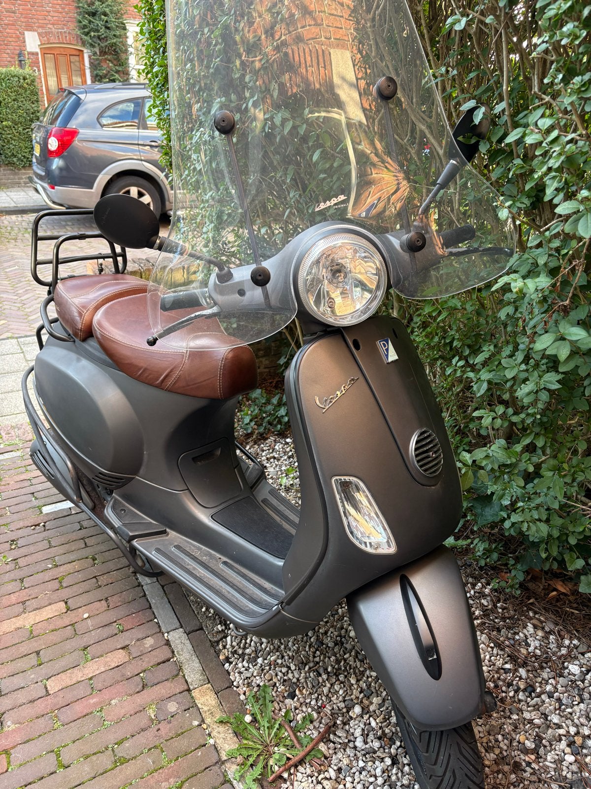 Vespa LX 50 4T Touring - mat donkergrijs - incl. 2 helmen, Fietsen en Brommers, Gebruikt, Maximaal 45 km/u, Ophalen of Verzenden