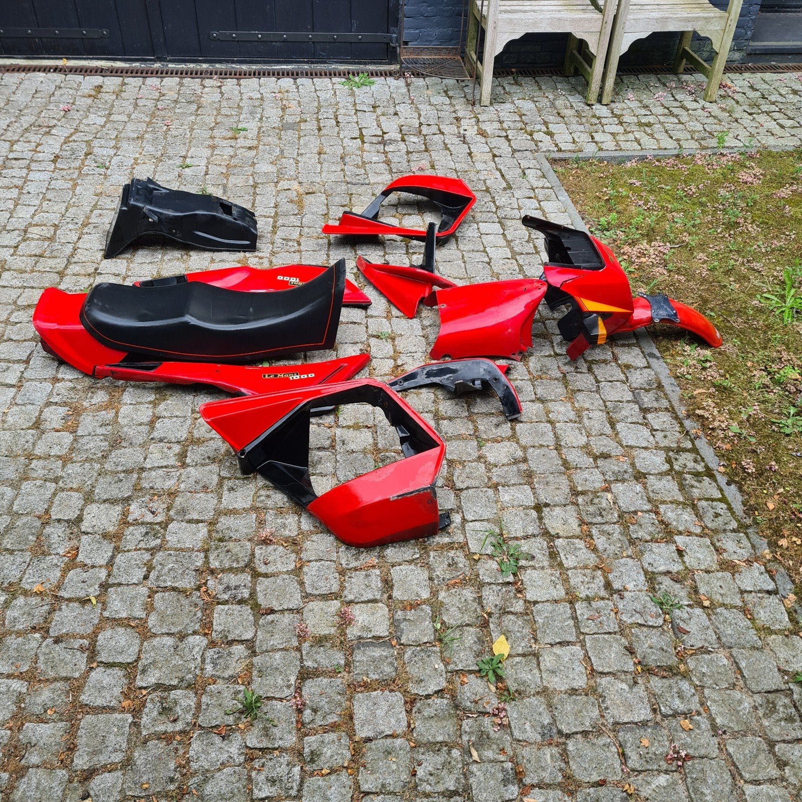 Kuipset voor motoguzzi lemans 1000, Ophalen