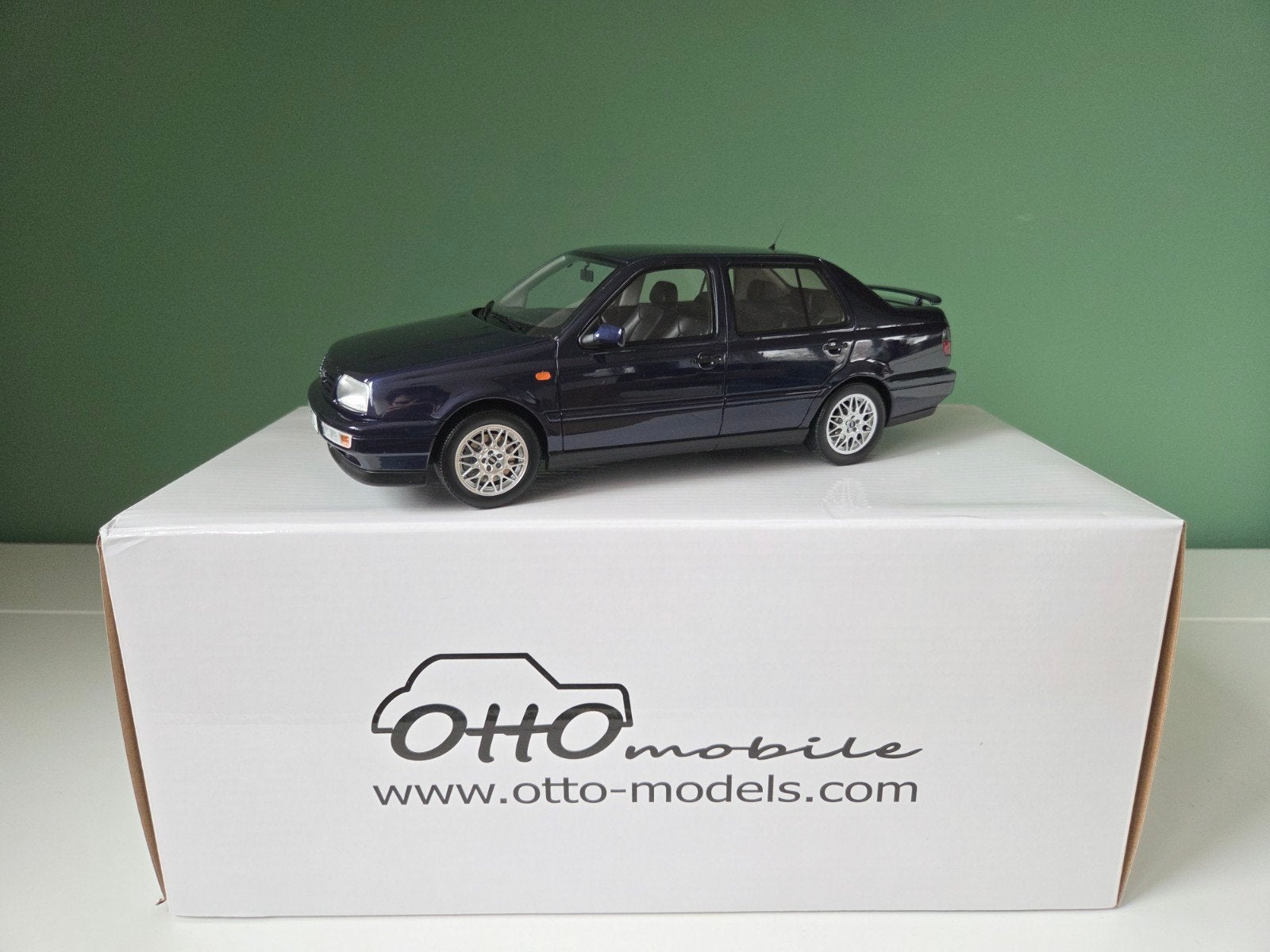 Otto Mobile Volkswagen Vento VR6 Mystic Blue 1996 (OT496), Ophalen of Verzenden, Nieuw, Auto, OttOMobile