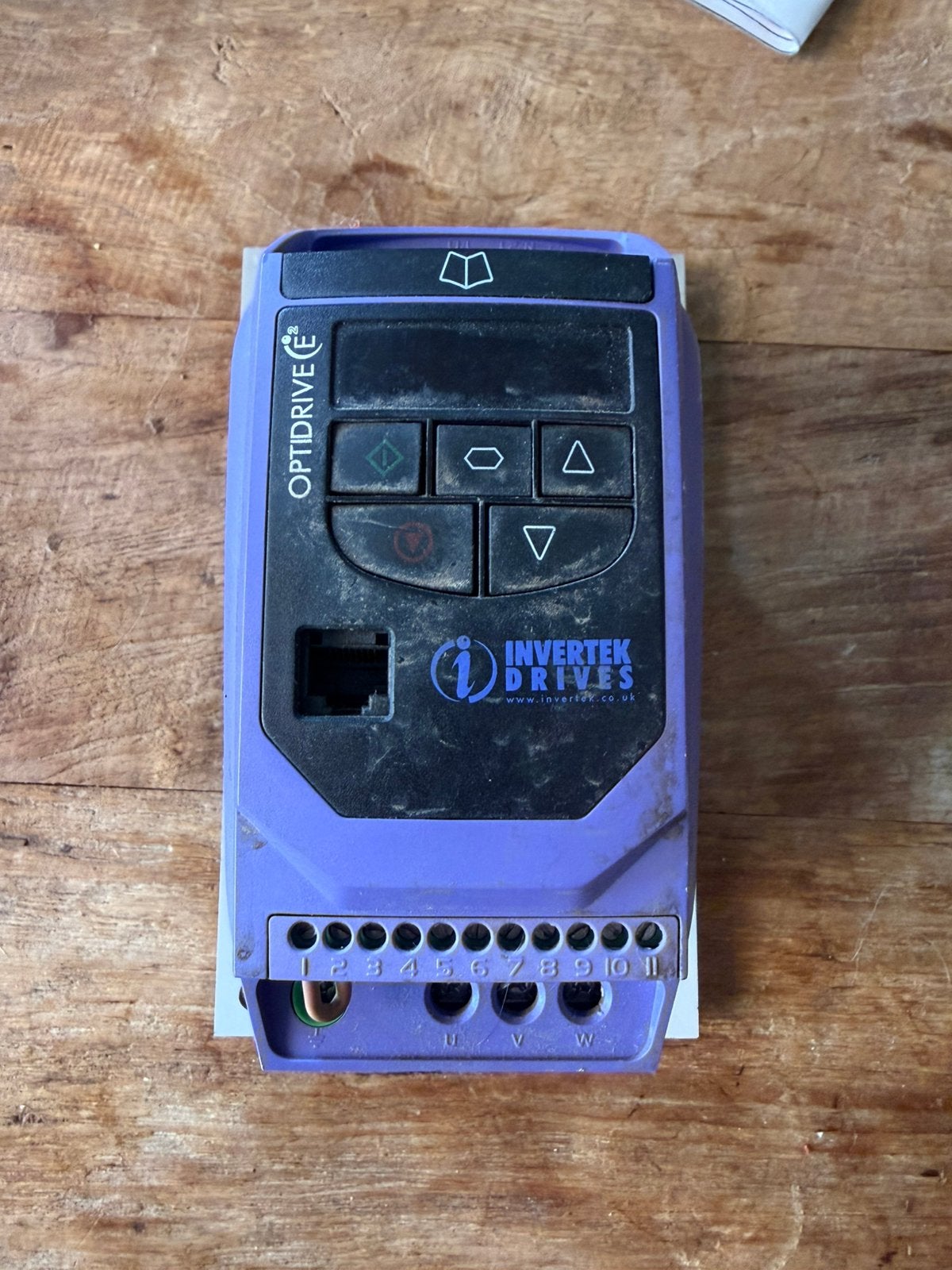 Invertek Optidrive E2 frequentieregelaar, Ophalen, Gebruikt