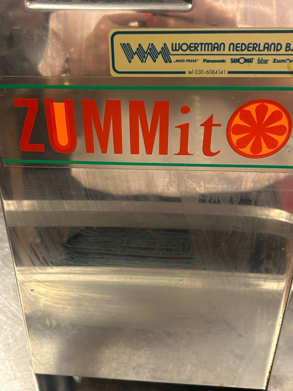 Zummit sinaasappel machine - Werkt perfect!, Ophalen, Zilver, Metaal, Overige merken