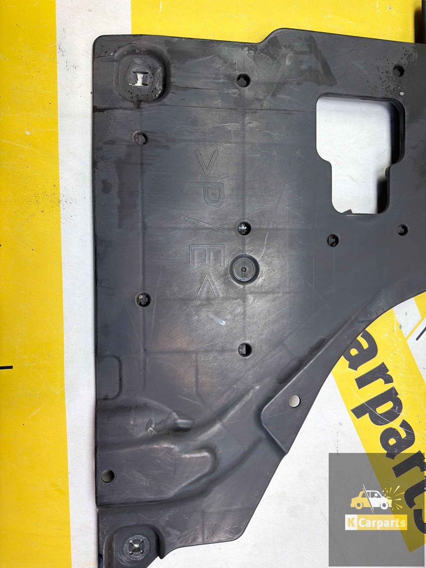Beschermplaat bodem links 748A39495R, Renault Group, Gebruikt, Contact.group@renault.com, Renault