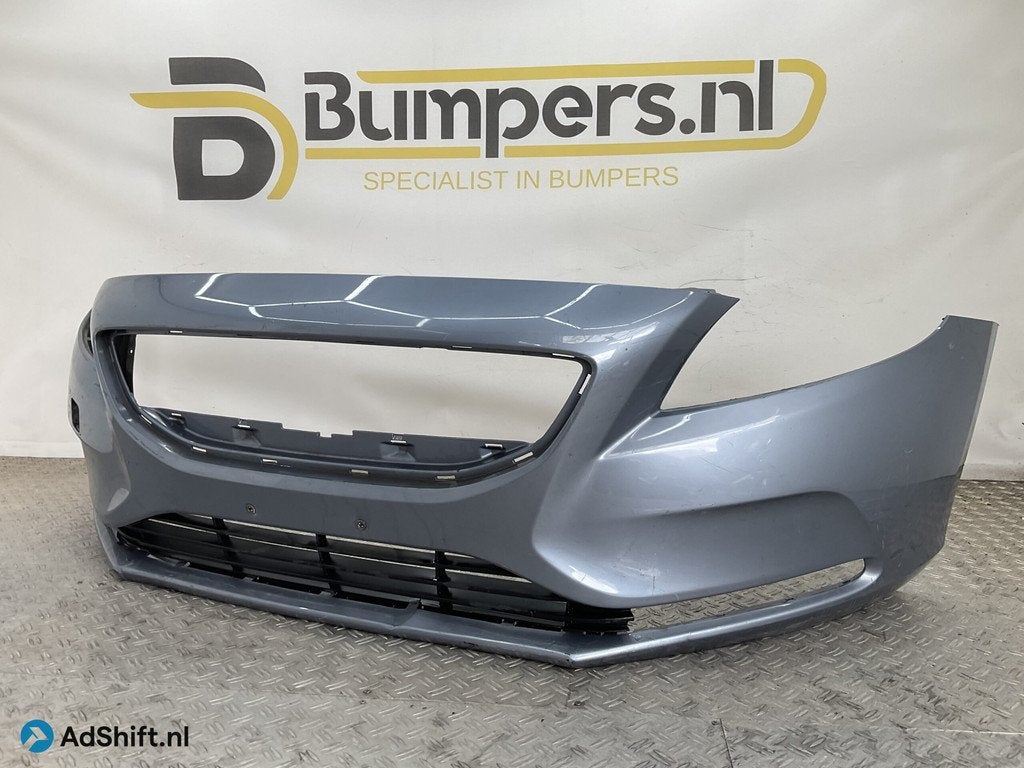 Bumper Volvo V40 Normaal 12- 31283732 Voorbumper E4-22225, Bumper