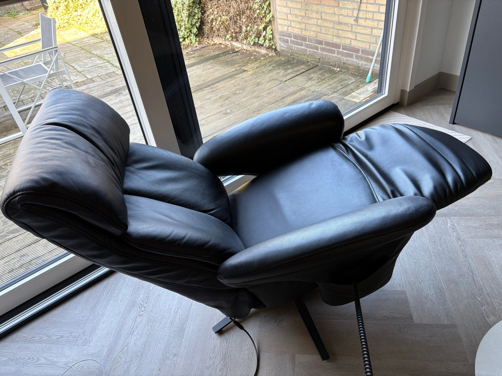 Zo goed als nieuwe Meubelzorg sta op stoel, Ophalen, Zwart, Leer, Zo goed als nieuw