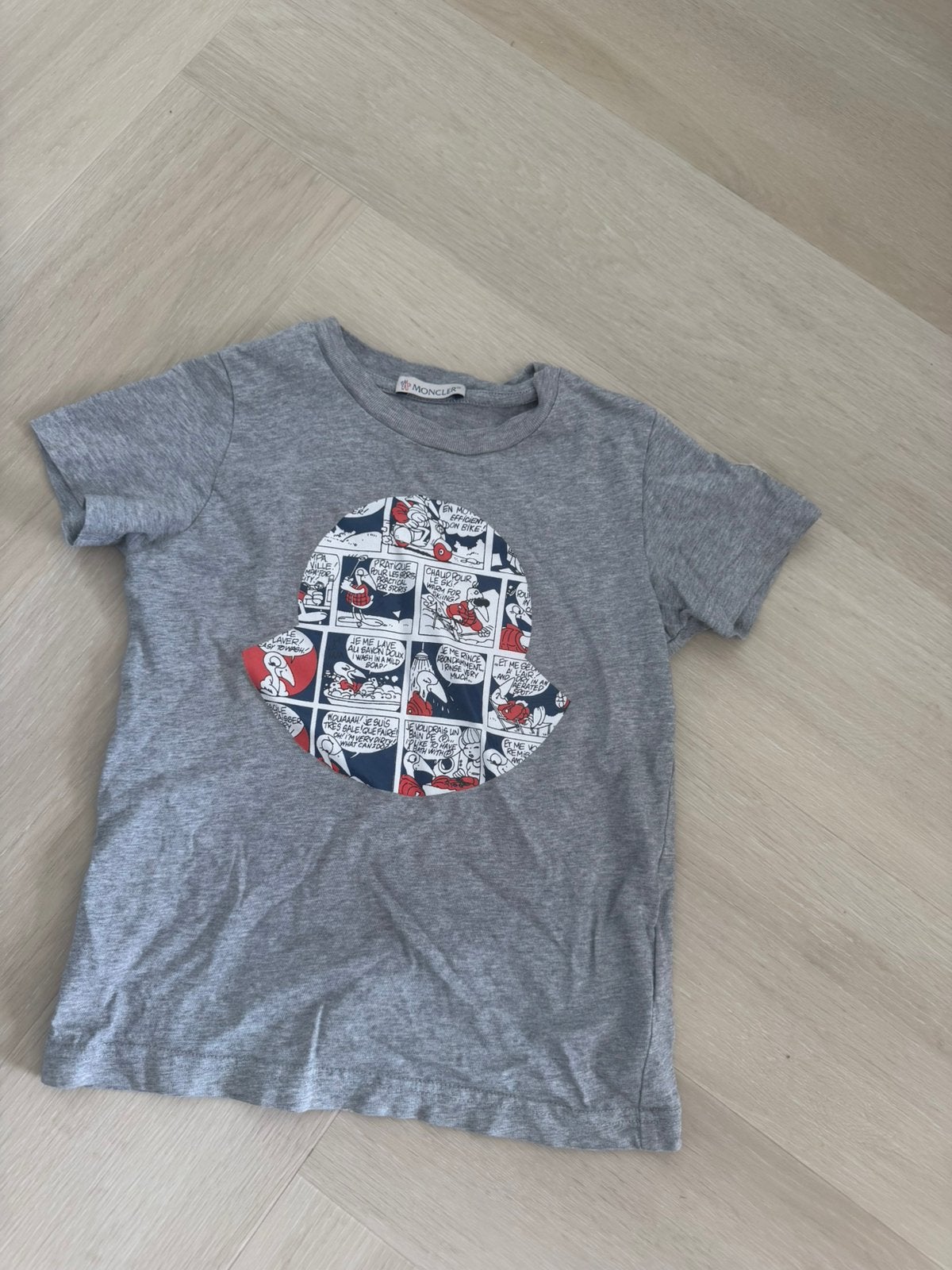 Moncler t shirt 104, Verzenden, Zo goed als nieuw, Jongetje, Shirtje of Longsleeve