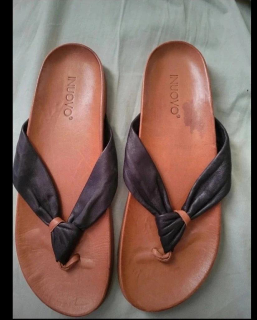 Inuovo slippers maat 40, Kleding | Dames, Schoenen, Slippers, Bruin, Inuovo, Ophalen of Verzenden