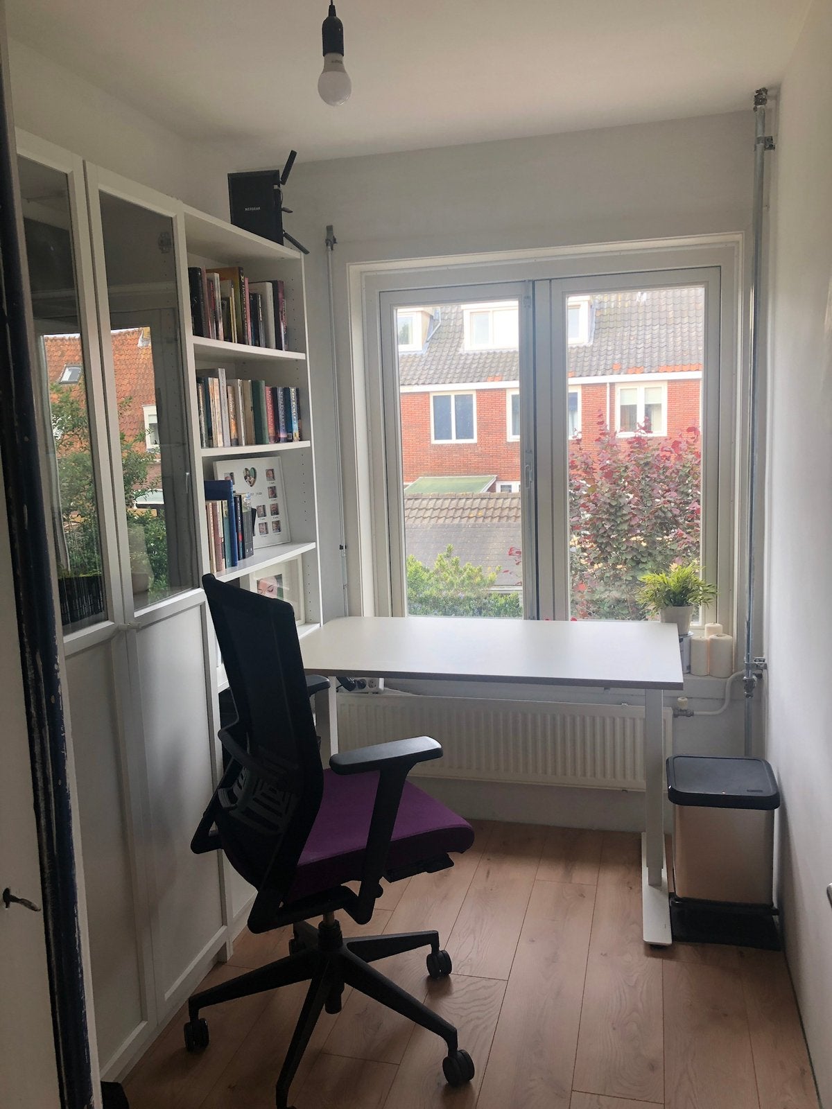 Verstelbare bureau Ikea Trotten, Ophalen, Zo goed als nieuw