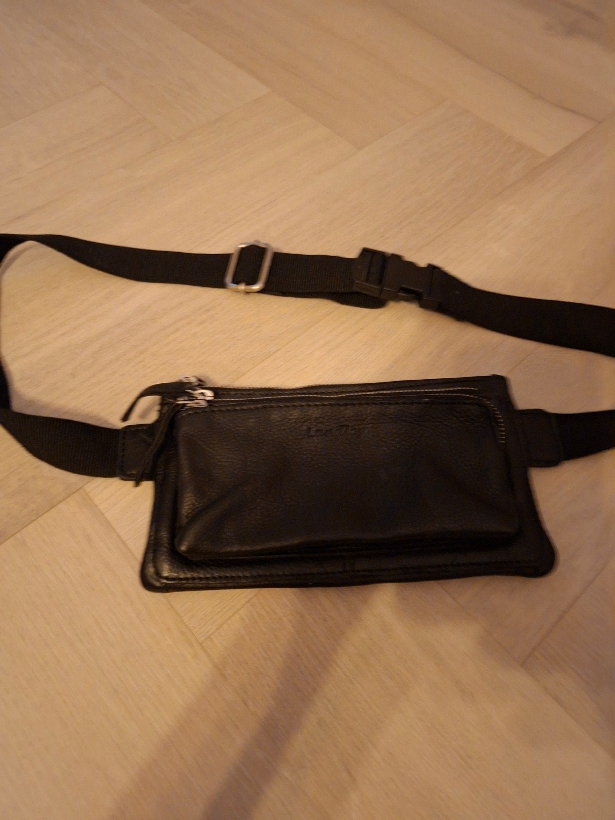 Zwarte leren heuptas / crossbody tasje, Sieraden, Tassen en Uiterlijk, Tassen | Damestassen, Ophalen of Verzenden, Zo goed als nieuw