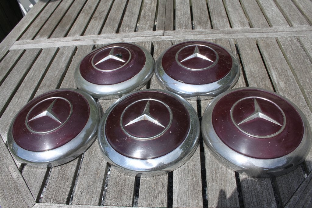 Mercedes  Benz  Wieldoppen  1950-60, Ophalen of Verzenden