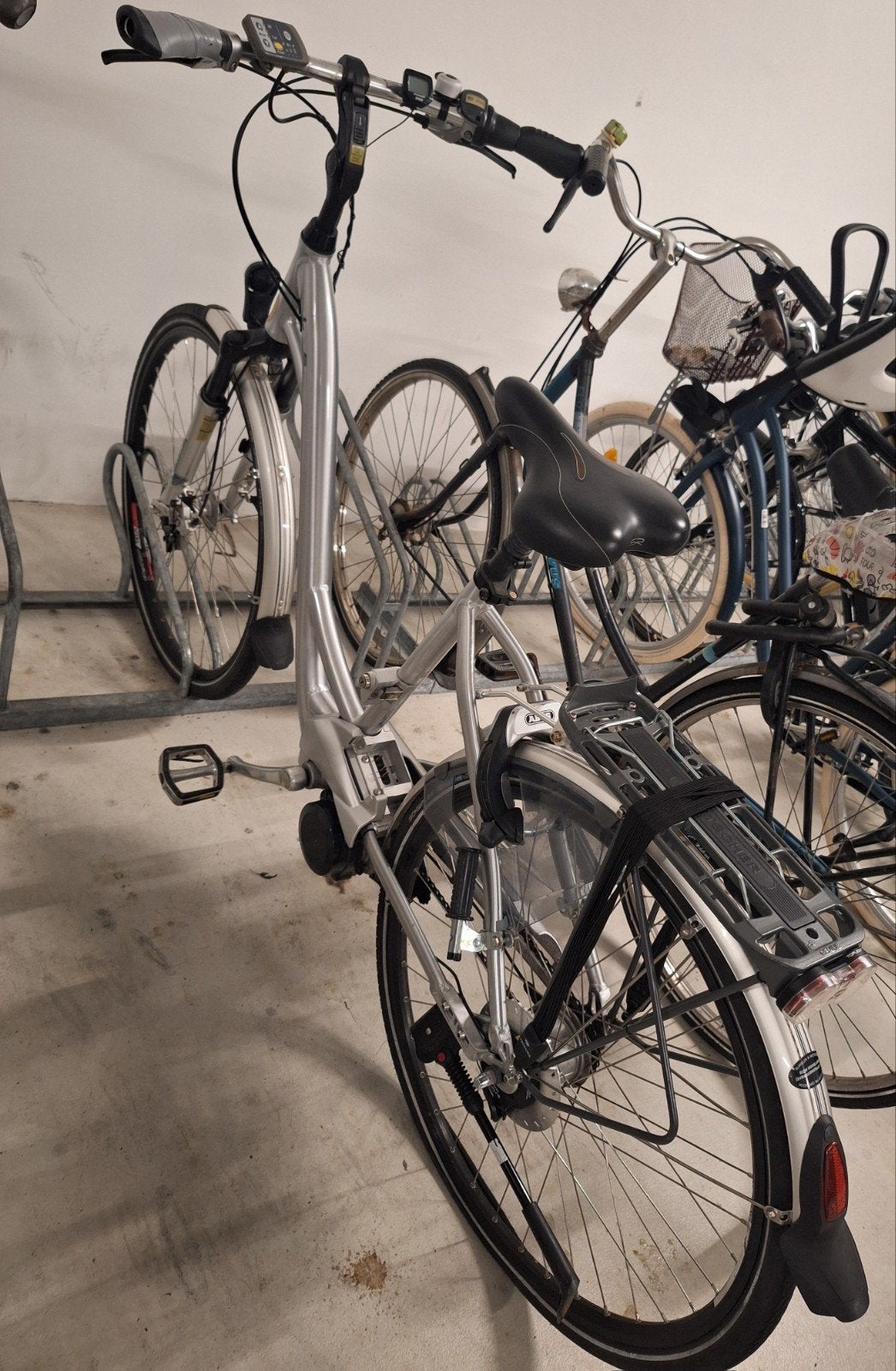 Elektrische fiets - Goede staat, achterband lek, Fietsen en Brommers, Fietsen | Vouwfietsen, Ophalen, Gebruikt, 20 inch of meer