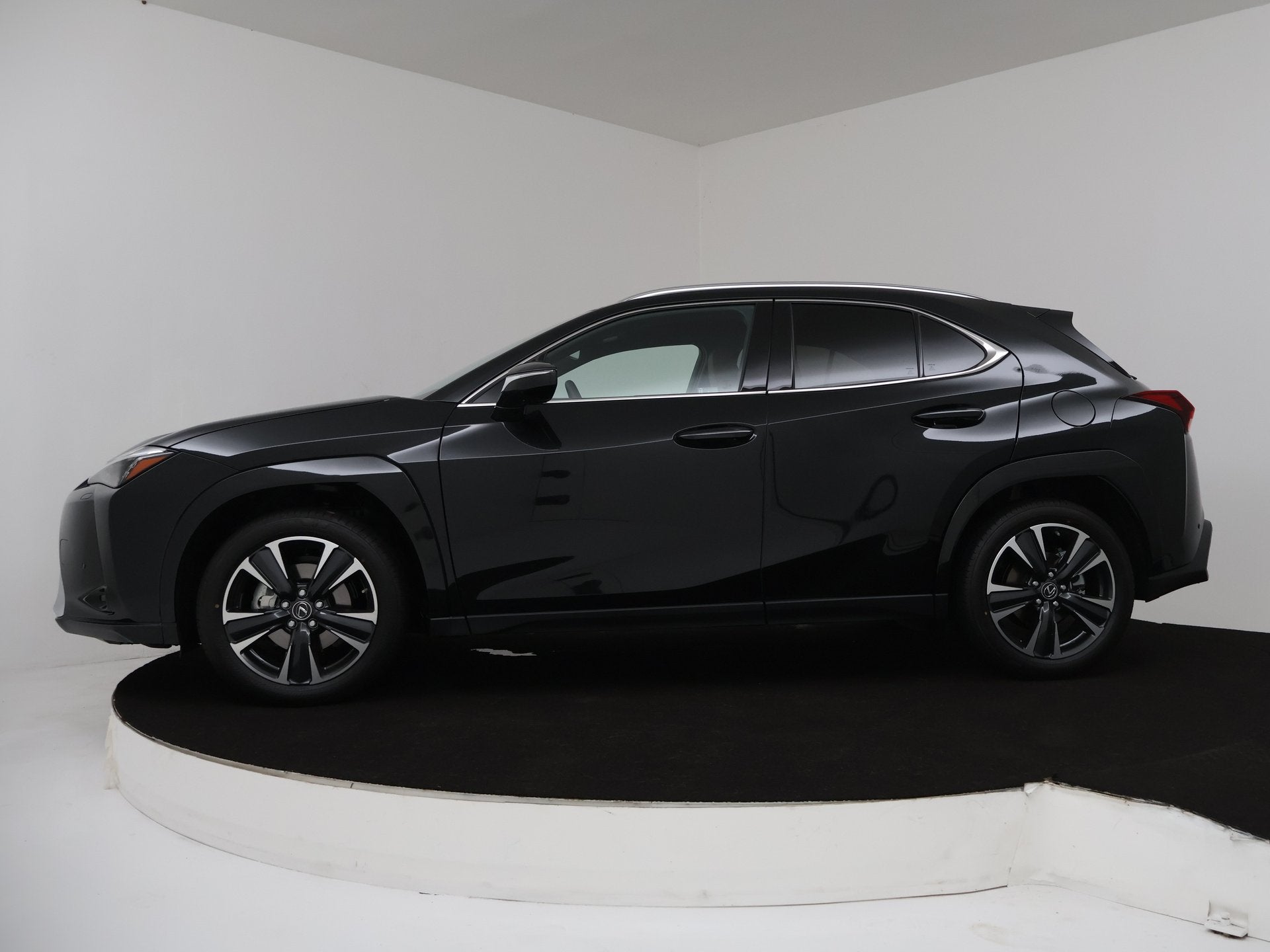 Lexus UX 250h Executive Line | President Pack | (bj 2024), Auto's, Automaat, 12 maanden, 4 cilinders, Zwart
