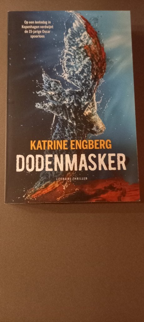 Dodenmasker - Katrine Engberg (Literaire thriller), Scandinavië, Ophalen of Verzenden, Zo goed als nieuw, Katrine Engberg