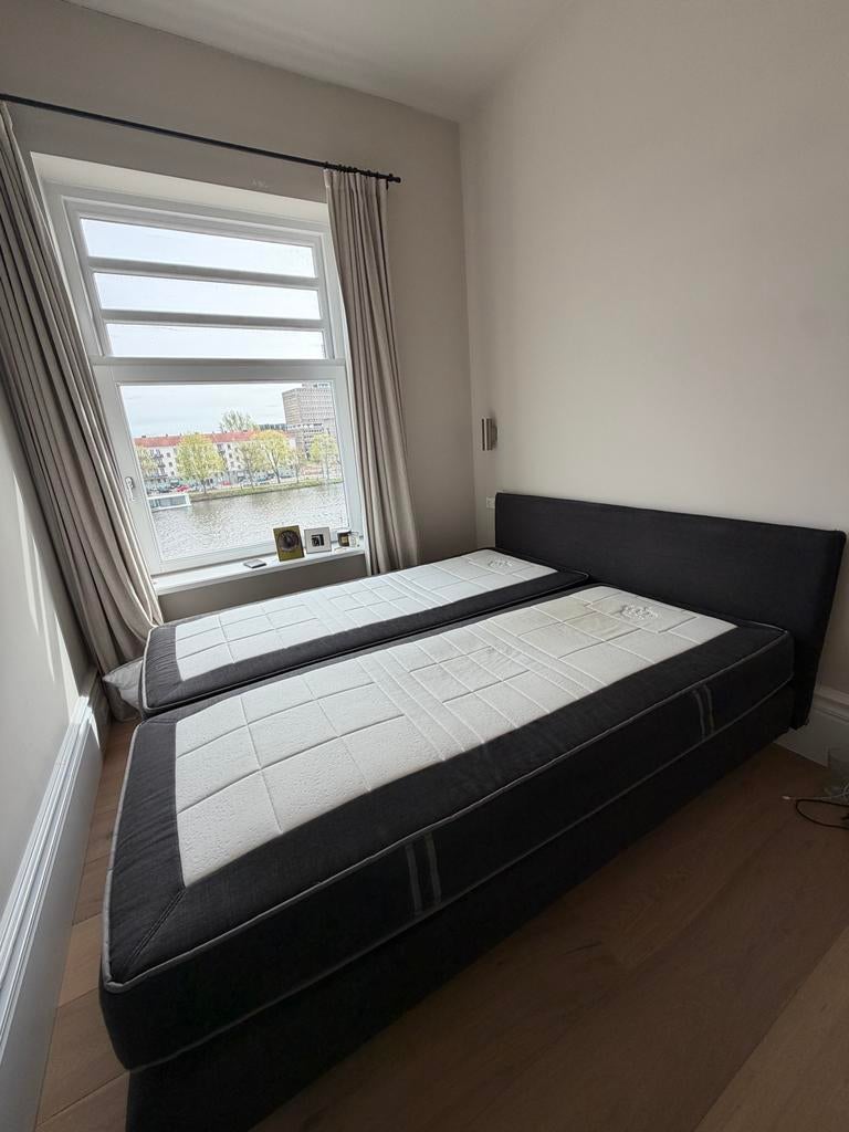 Auping boxspring 180x200cm met matrassen en hoofdbord, Gebruikt, Zwart, Tweepersoons, Ophalen of Verzenden