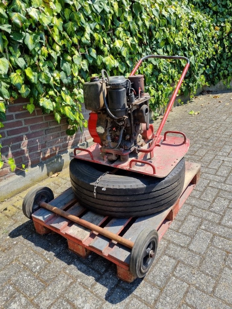 Trilplaat Hatz diesel starten en lopen!, Ophalen, Gebruikt