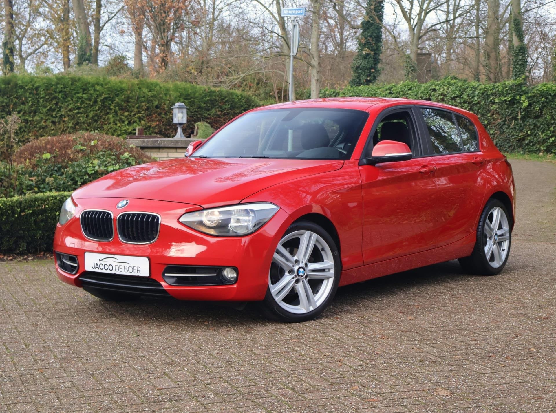 BMW 1-serie 116i M-Sport 136pk 18"/Sportchass/Stoelverw/Blue, 1-Serie, Dealer onderhouden, Gebruikt, Zwart