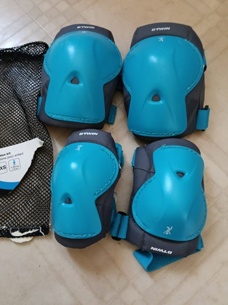 Btwin Beschermers knie elleboog XXS / child protection kit, Kinderen en Baby's, Kinderkleding | Overige, Ophalen of Verzenden