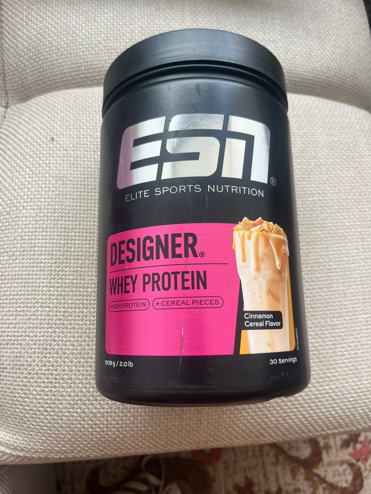 ESN eiwitpoeder cinnamon cereal smaak, Sport en Fitness, Gezondheidsproducten en Wellness, Ophalen of Verzenden, Zo goed als nieuw