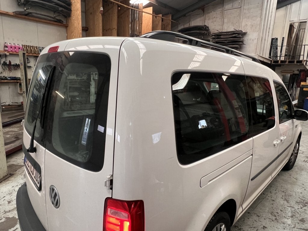 VW Caddy Maxi Dakrails gebogen aluminium zwart, Auto diversen, Ophalen of Verzenden, Niet ingevuld, Niet ingevuld, Niet ingevuld