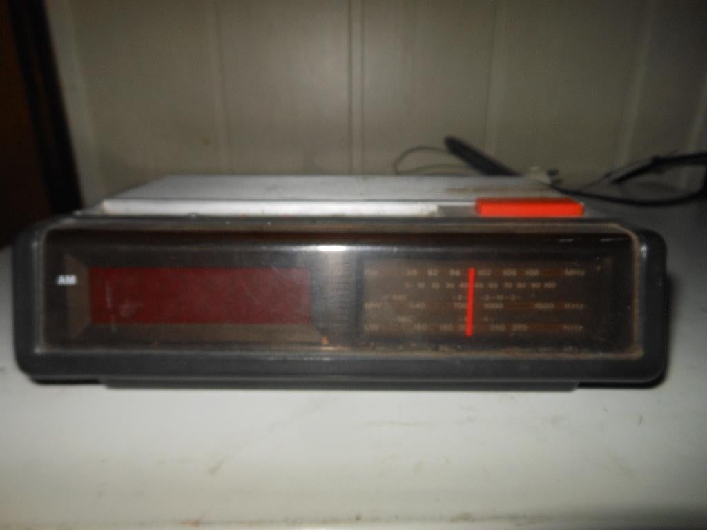 wekker radio, Ophalen, Audio en Video