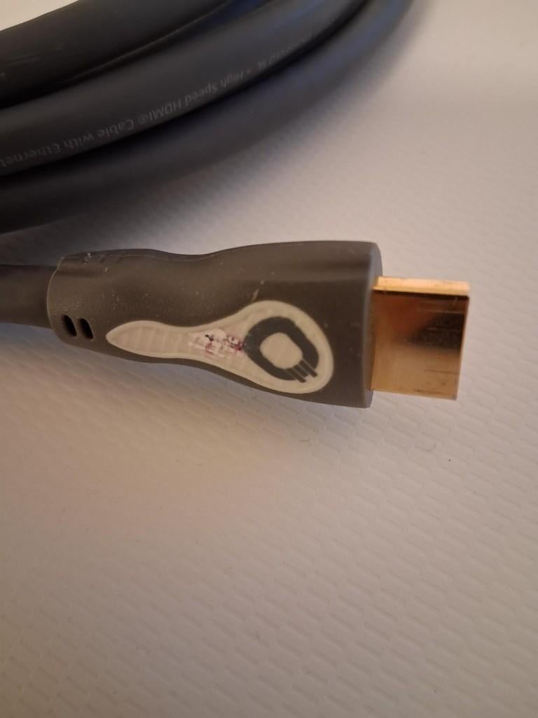 te koop Oehlbach High Speed HDMI kabel, Audio, Tv en Foto, Ophalen of Verzenden, Zo goed als nieuw, 2 tot 5 meter, HDMI-kabel