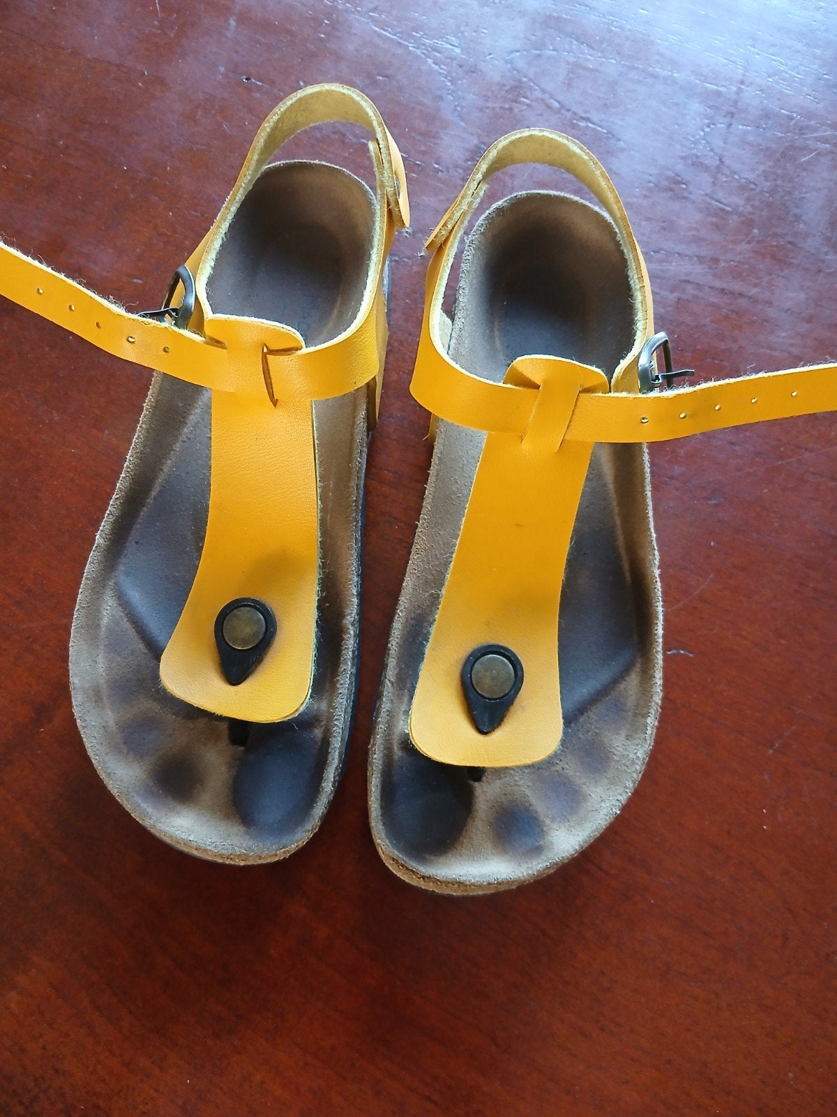leren sandalen geel mt 37 GRATIS, Ophalen, Gebruikt, Meisje, Overige typen