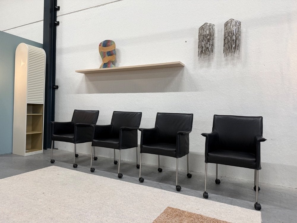 4 als nieuw Design on Stock Gola eetkamerstoel wiel zwart, Huis en Inrichting, Stoelen, Zwart, Gompenstraat 15, Design on Stock