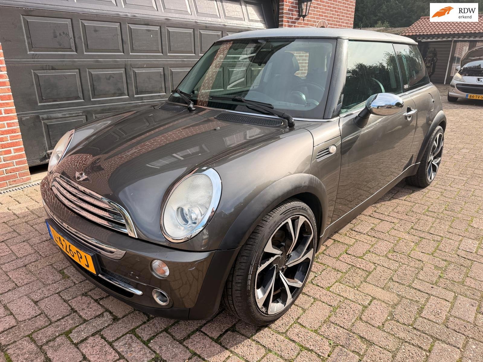 Mini 3-Deurs 1.6 Cooper Nieuwe APK, Voorwielaandrijving, 4 cilinders, 4 stoelen, 116 pk