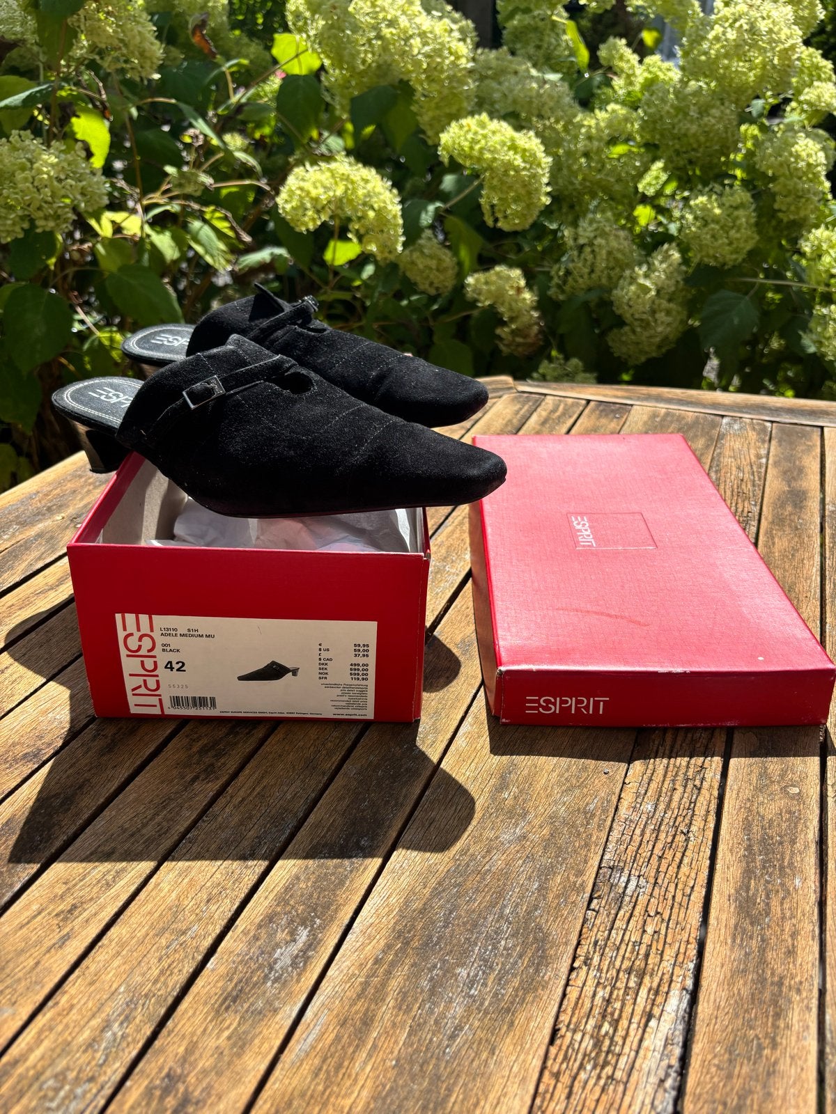 Esprit zwarte suède muiltjes met hak - Maat 42, Ophalen, Zo goed als nieuw, Zwart, Sandalen of Muiltjes