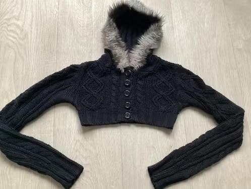 Zwarte vest/ trui met bontkraag - Maat XS COOLCAT, Kleding | Dames, Truien en Vesten, Zwart, Ophalen of Verzenden, Coolcat, Maat 34 (XS) of kleiner