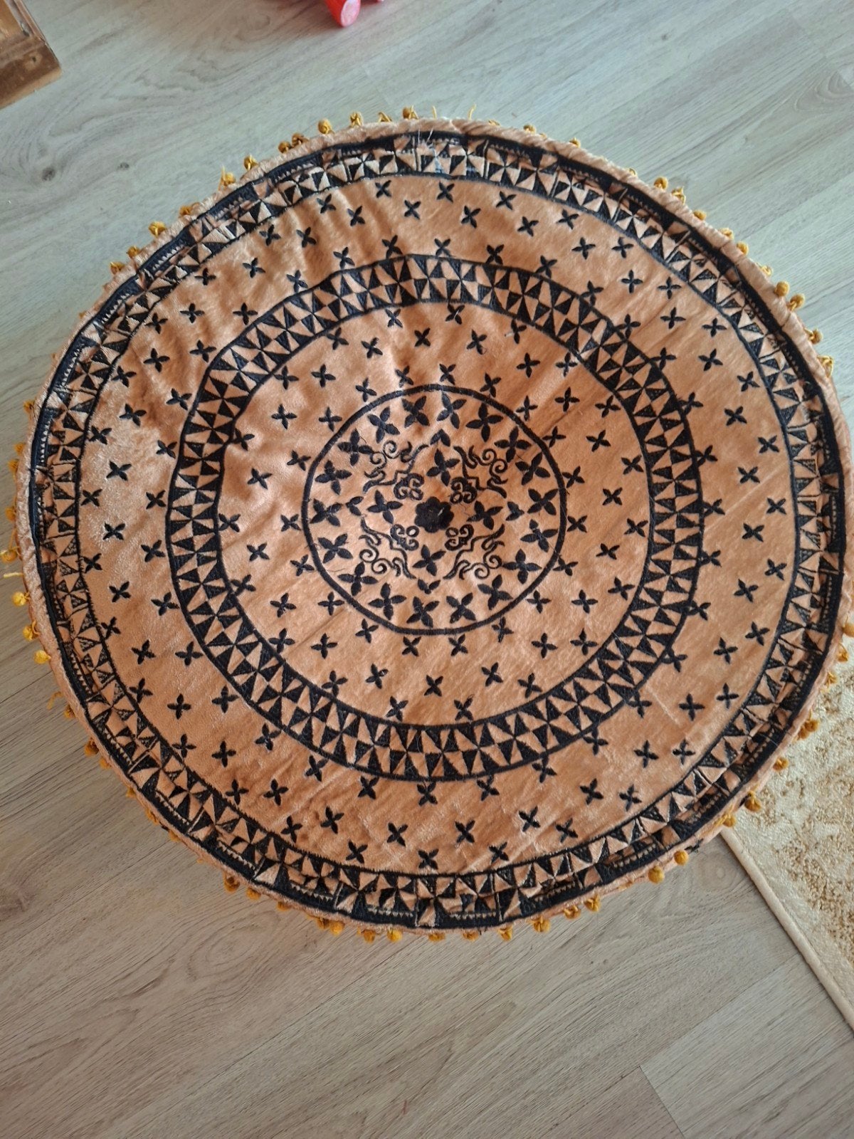 Vintage poef, Ophalen, Rond, 50 tot 100 cm, 50 tot 100 cm