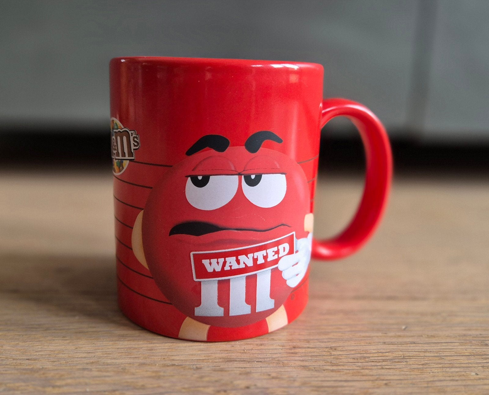 M&M's mok rood 'Wanted' - 2013, Ophalen of Verzenden, Zo goed als nieuw
